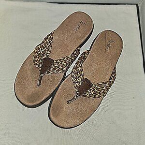 BOC Born Concept Thong Sandals Faux Leather Women’s 8M